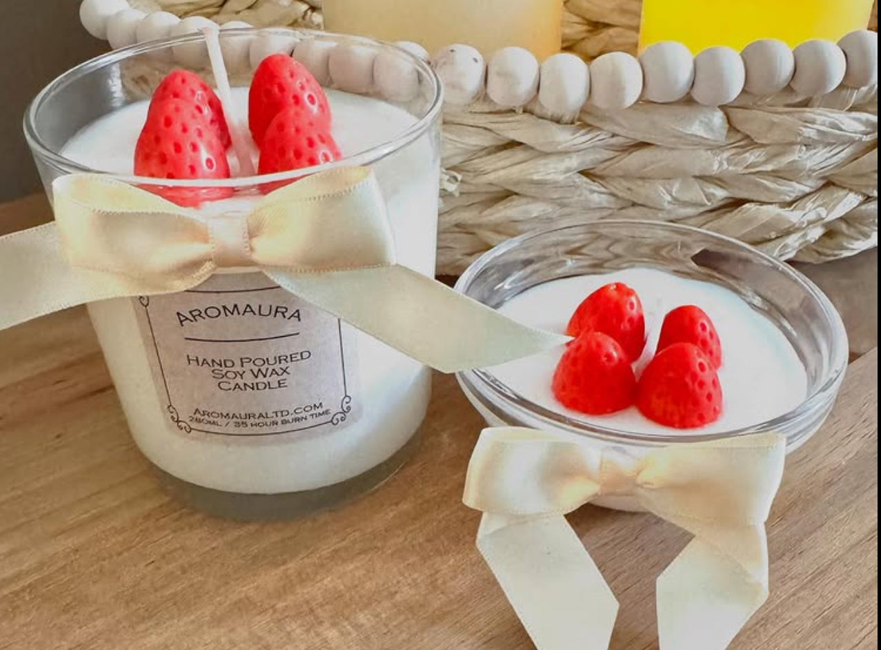 Strawberry duo candle set