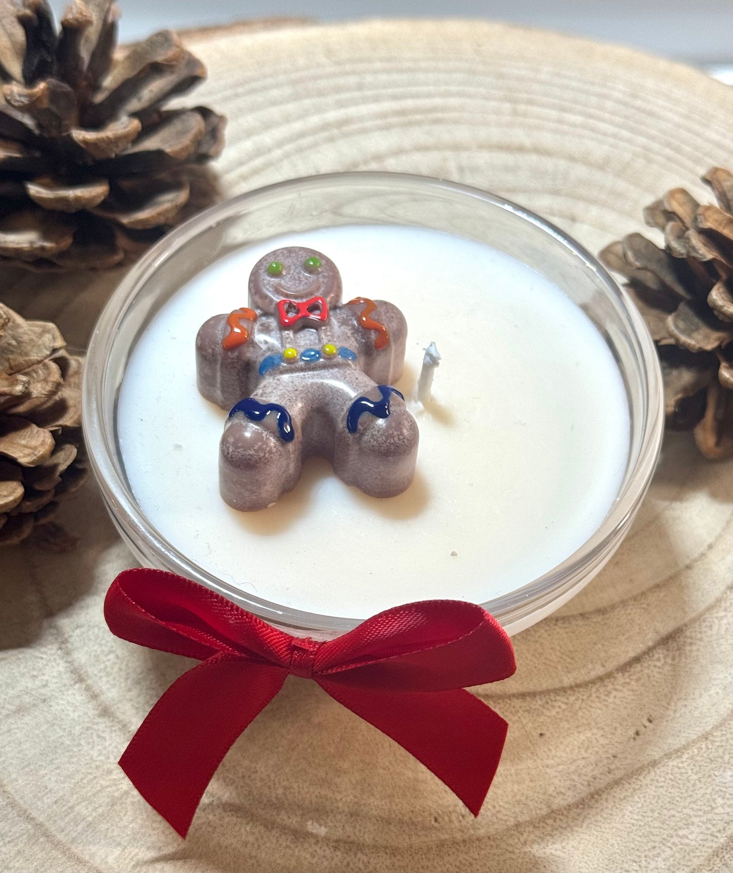 Mini gingerbread man candle