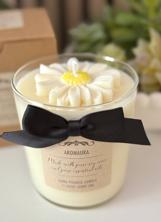 Yellow Daisy candle