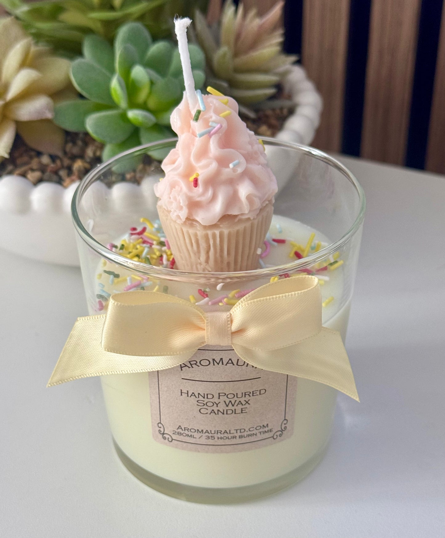 Birthday cake candle